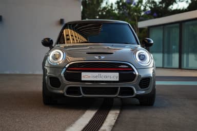 Mini John Cooper Works front view, hexagonal grille and LED headlights. Car 78