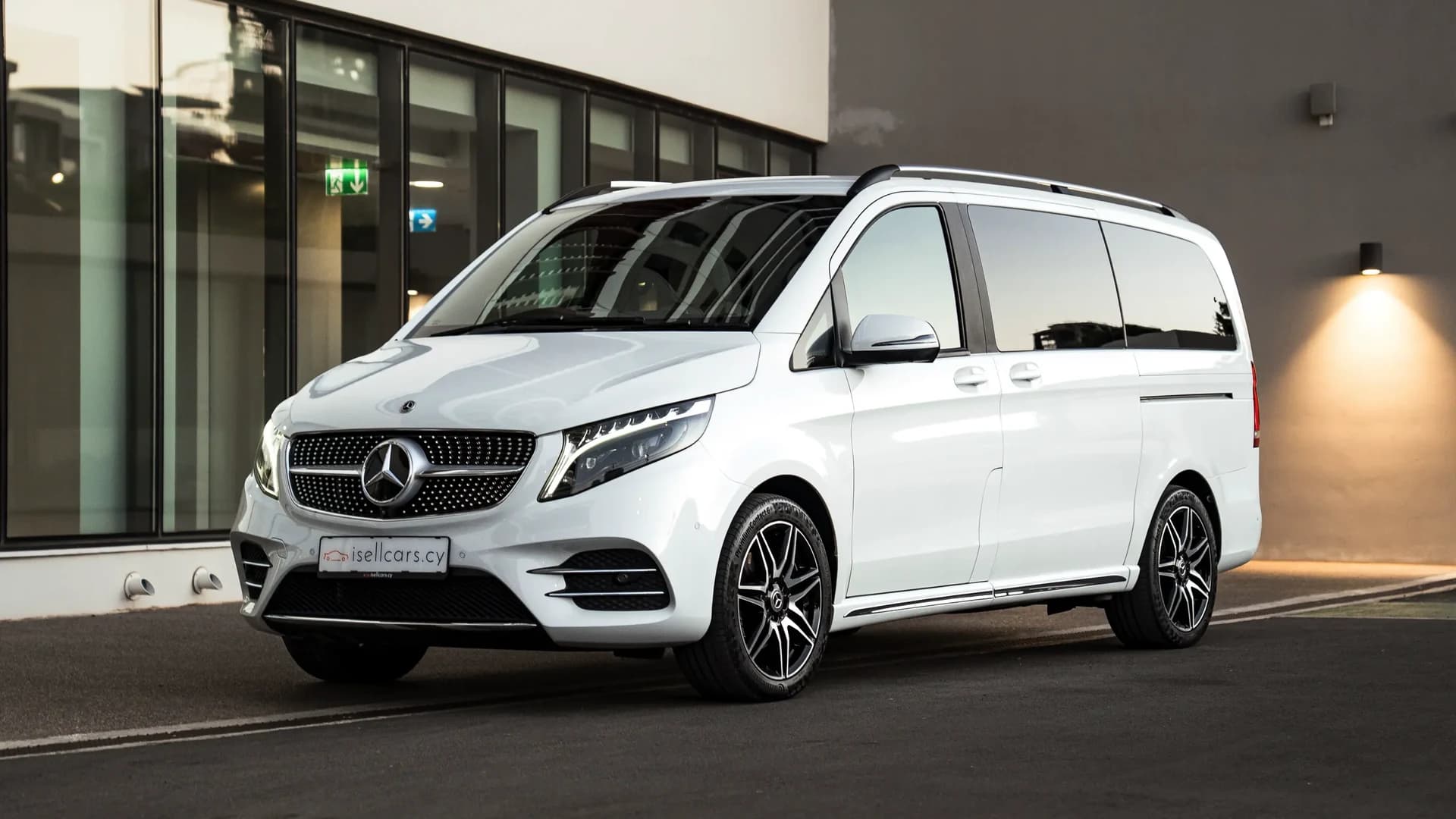 Mercedes-Benz V220d Exclusive Long Platinum Suite
