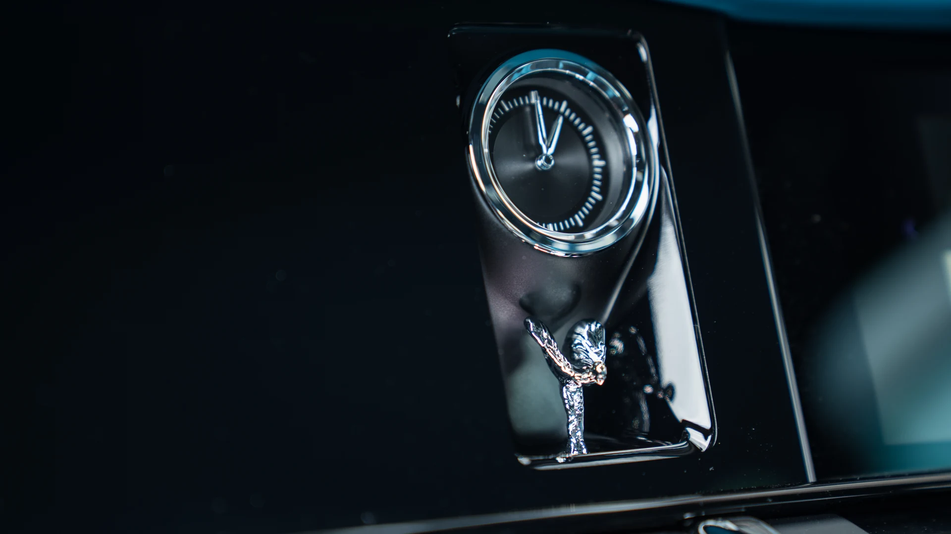 Interior trim detail. Car 74