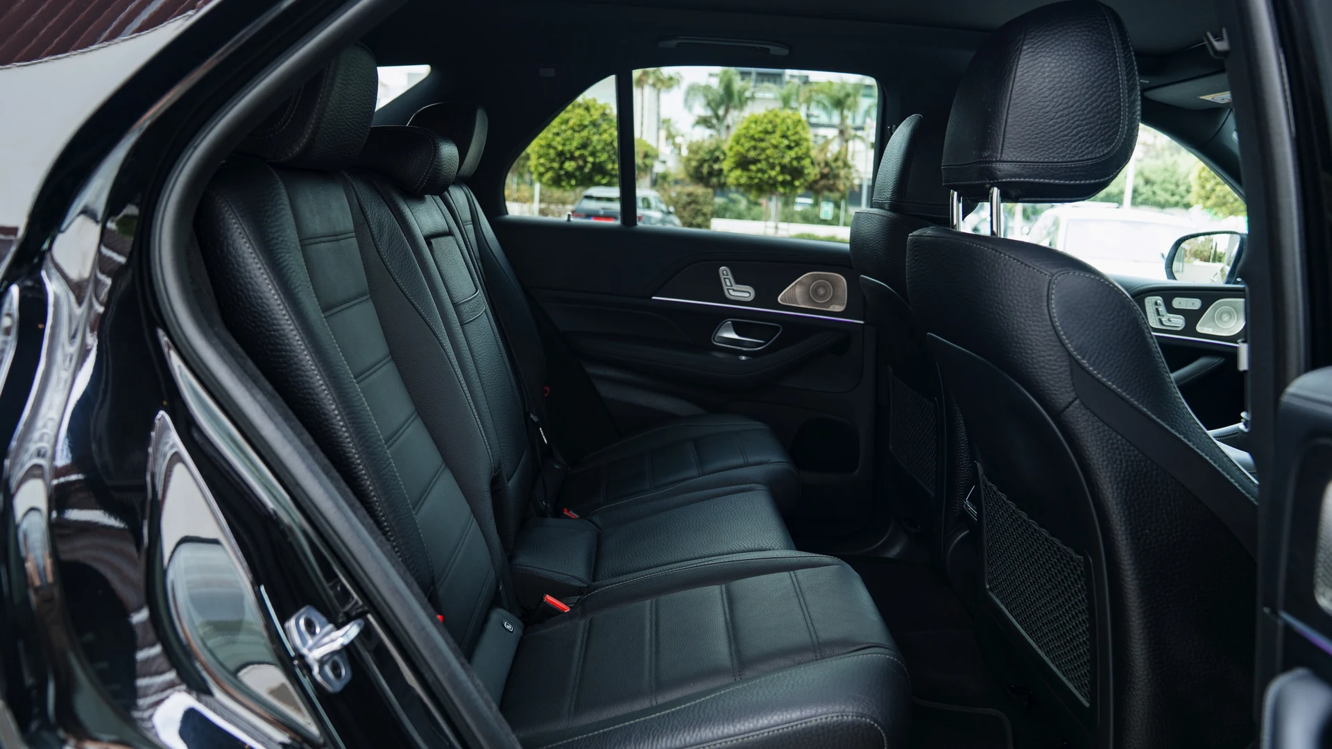 Interior trim detail. Car 75