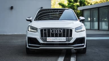 Front view with the Singleframe grille and LED headlamps. Car 87