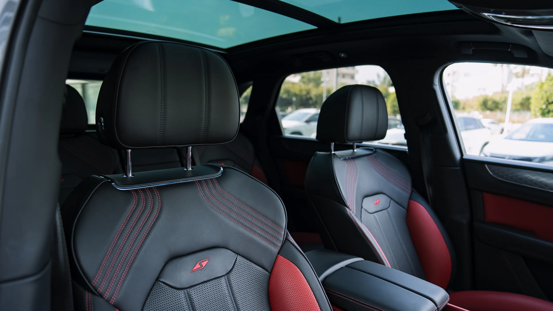Design and aerodynamic detail. Car 72