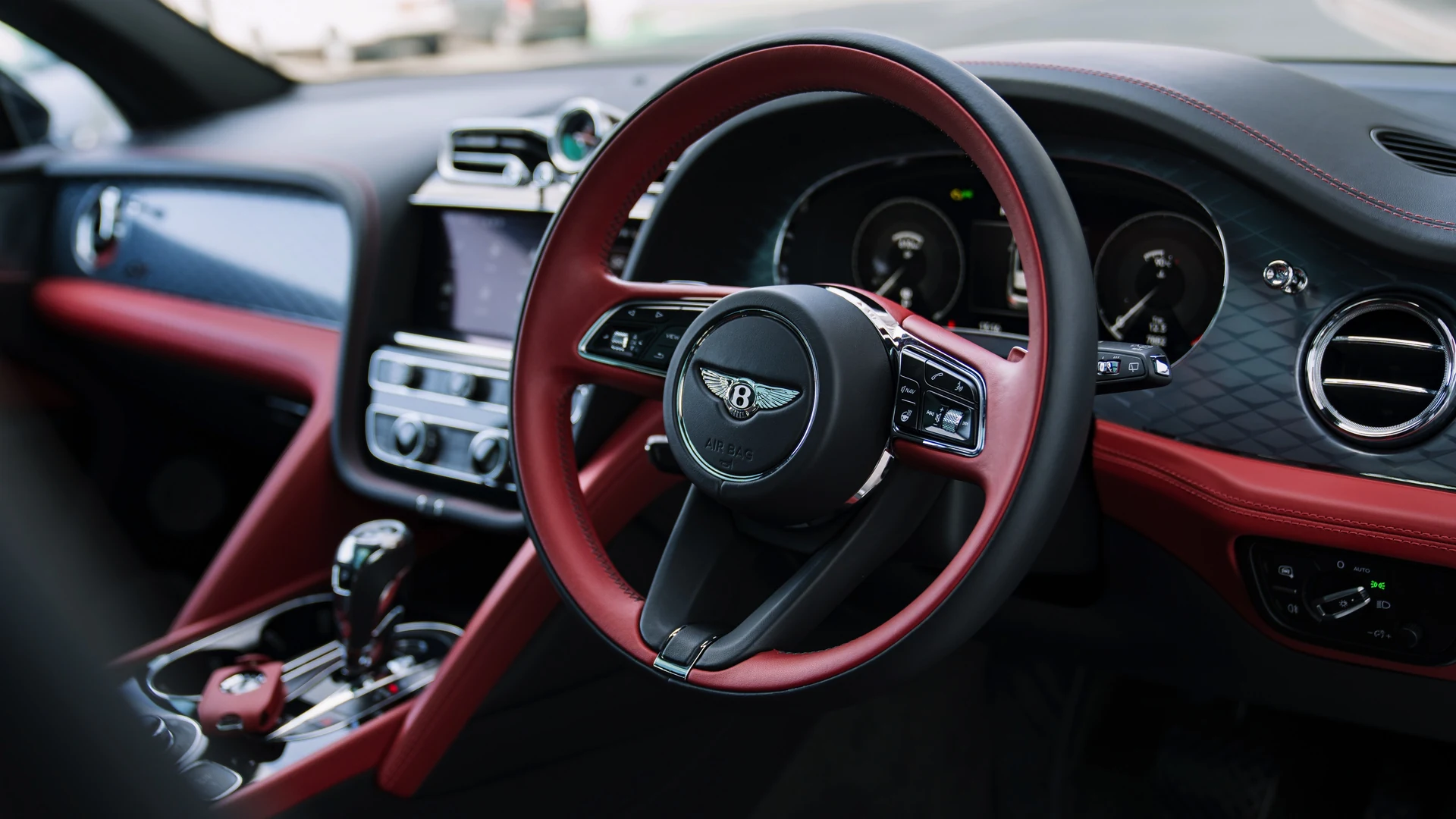 Exterior styling detail. Car 72
