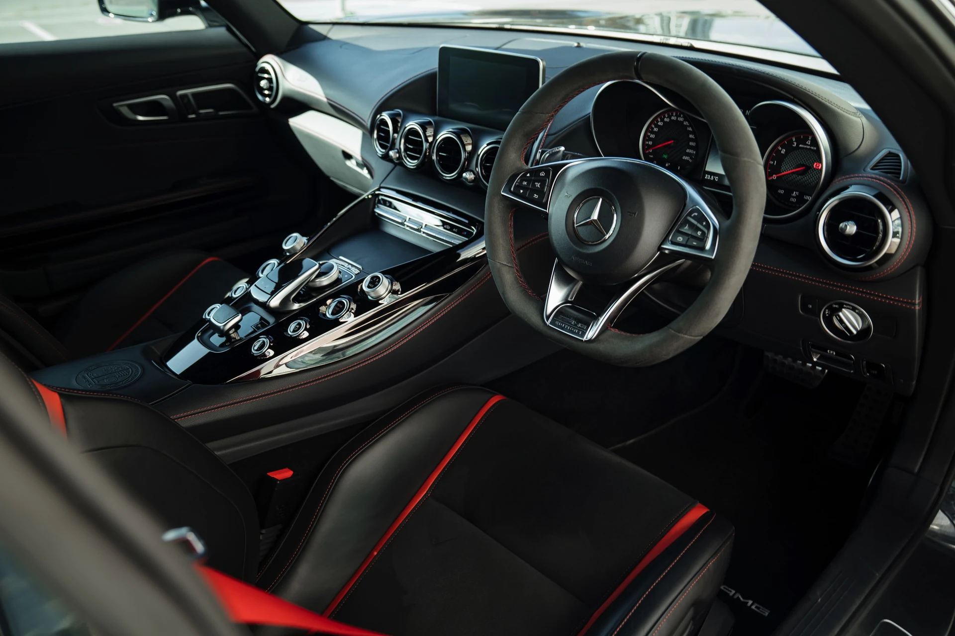 Interior trim detail. Car 77