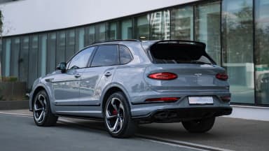 Rear three-quarter exterior view. Car 72