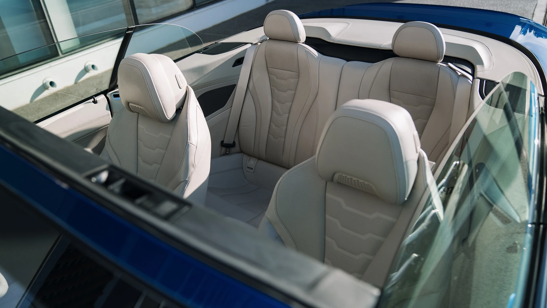 Exterior styling detail. Car 73