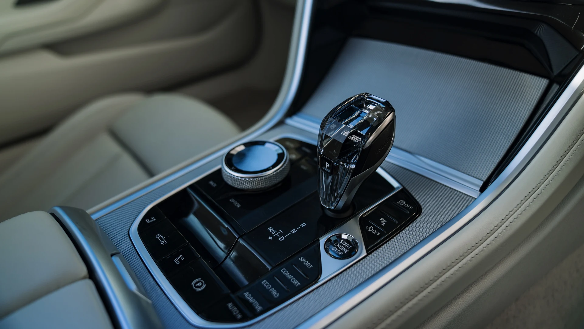 Dashboard and digital display. Car 73
