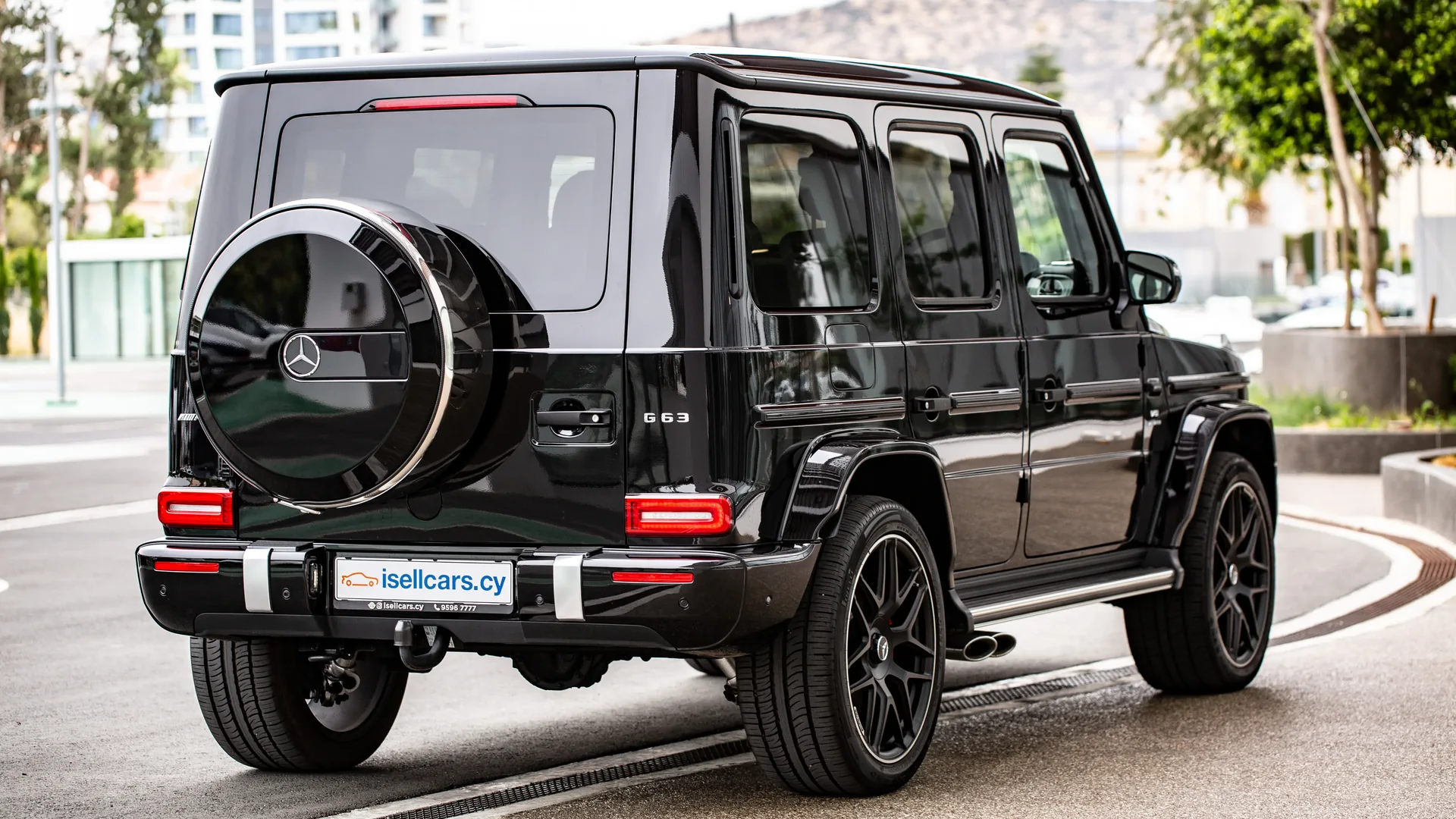 Rear three-quarter exterior view. Car 8